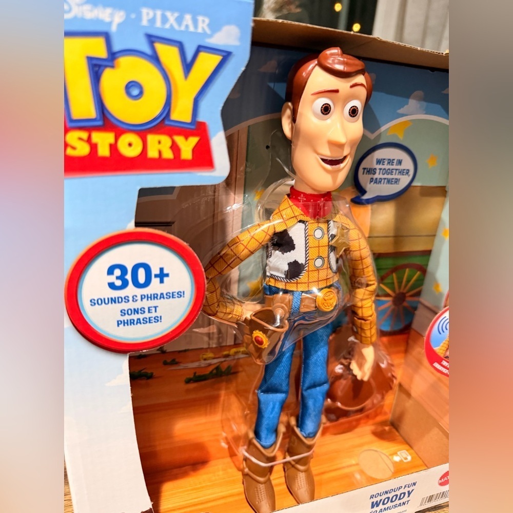Disney Toy Story Roundup Fun Woody Doll 30+ Phrases Iconic Western Outfit - Picture 4 of 6